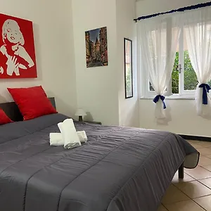 Right Bank House Imperia