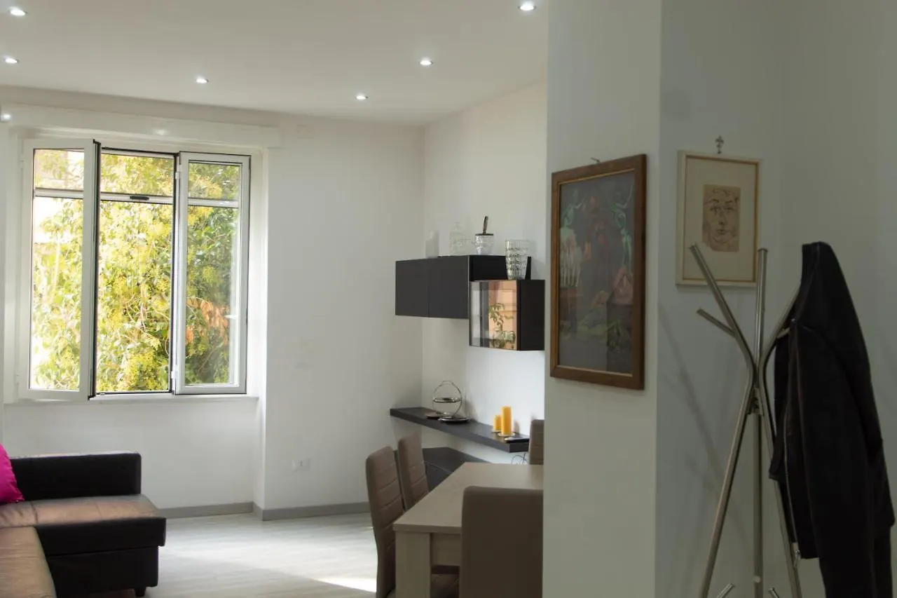Fcr Rome Apartments Vacanze Romane Italy